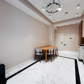 In Baku 185.0 m² apartment is for sale - Image 7