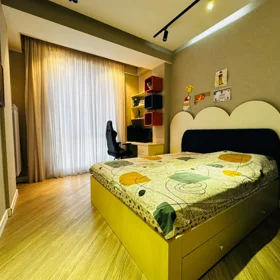 In Baku 185.0 m² apartment is for sale - Image 9