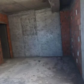 In Baku 165.0 m² apartment is for sale - Image 4