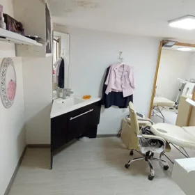 In Baku 140.0 m² commercial is for sale - Image 4