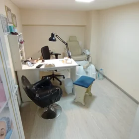 In Baku 140.0 m² commercial is for sale - Image 6