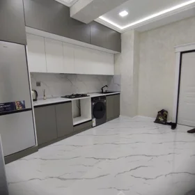 In Khirdalan 70.0 m² apartment is for rent - Image 2