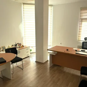 In Baku 100.0 m² office is for rent - Image 3