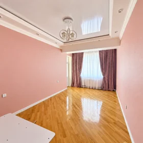 In Baku 130.0 m² apartment is for sale - Image 6