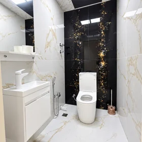In Baku 130.0 m² apartment is for sale - Image 8