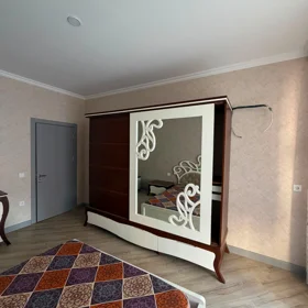 In Baku 87.0 m² apartment is for rent - Image 2