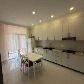In Baku 87.0 m² apartment is for rent - Image 3