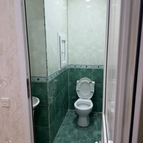 In Baku 90.0 m² apartment is for sale - Image 10