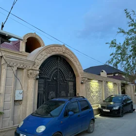 In Binəqədi rayonu 340.0 m² house with 5.0 rooms is for sale - Image 3