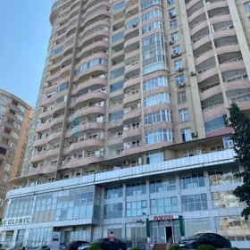 In Baku 159.0 m² apartment is for sale - Image 3