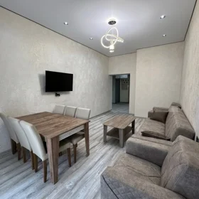 In Baku 70.0 m² apartment is for rent - Image 2