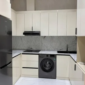 In Baku 70.0 m² apartment is for rent - Image 4