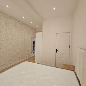 In Səbail rayonu 125.0 m² apartment is for sale - Image 9