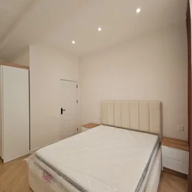 In Səbail rayonu 125.0 m² apartment is for sale - Image 10