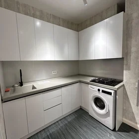 In Baku 65.0 m² apartment is for rent - Image 2