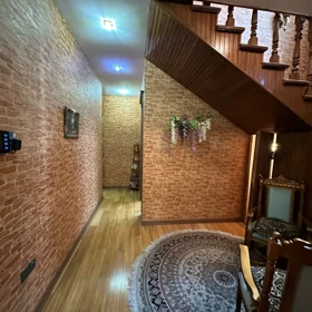 In Binəqədi rayonu 220.0 m² house with 5.0 rooms is for sale - Image 3