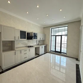 In Baku 270.0 m² house with 5.0 rooms is for sale - Image 5