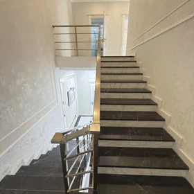 In Baku 270.0 m² house with 5.0 rooms is for sale - Image 10