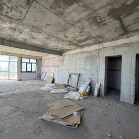 In Baku 285.0 m² apartment is for sale - Image 3