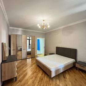 In Baku 130.0 m² apartment is for rent - Image 5