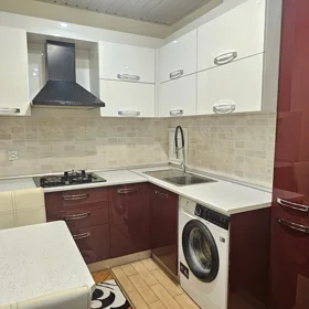 In Baku 60.0 m² apartment is for rent - Image 8