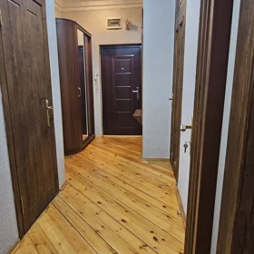 In Baku 60.0 m² apartment is for rent - Image 9