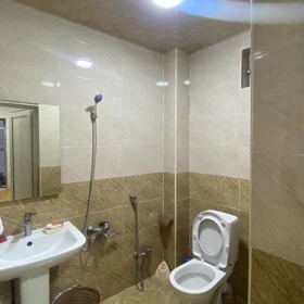 In Khirdalan 120.0 m² house with 4.0 rooms is for sale - Image 2