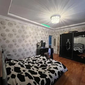 In Binəqədi rayonu 130.0 m² house with 4.0 rooms is for rent - Image 5