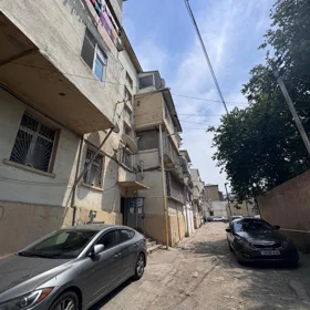 In Binəqədi rayonu 75.0 m² apartment is for sale - Image 4