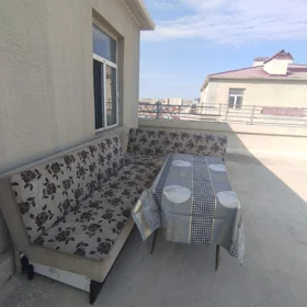 In Khirdalan 85.0 m² apartment is for sale - Image 2