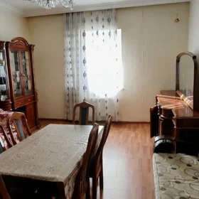 In Baku 100.0 m² apartment is for sale - Image 3