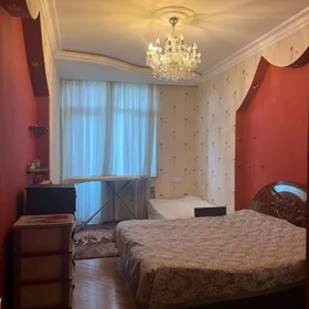 In Baku 126.0 m² apartment is for sale - Image 8