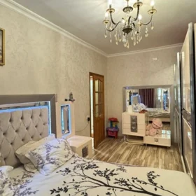 In Baku 90.0 m² apartment is for sale - Image 8