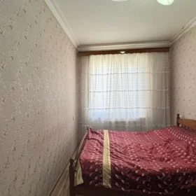 In Baku 90.0 m² apartment is for sale - Image 10