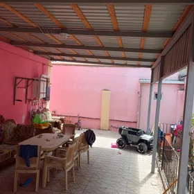 In Binəqədi rayonu 130.0 m² house with 5.0 rooms is for sale - Image 4
