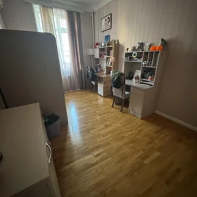 In Baku 80.0 m² apartment is for sale - Image 4