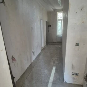 In Səbail rayonu 80.0 m² commercial is for rent - Image 3