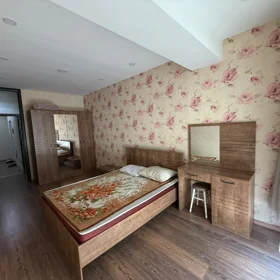In Baku 70.0 m² apartment is for rent - Image 3