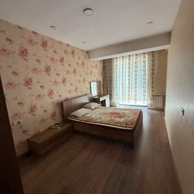 In Baku 70.0 m² apartment is for rent - Image 5