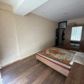 In Baku 70.0 m² apartment is for rent - Image 6