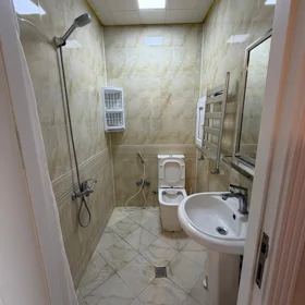 In Baku 65.0 m² apartment is for rent - Image 7
