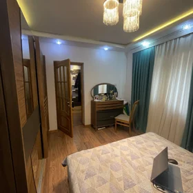 In Baku 110.0 m² house with 3.0 rooms is for sale - Image 4