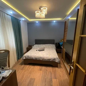 In Baku 110.0 m² house with 3.0 rooms is for sale - Image 9