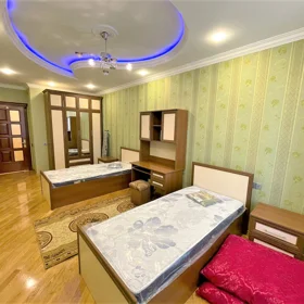 In Baku 130.0 m² apartment is for rent - Image 8