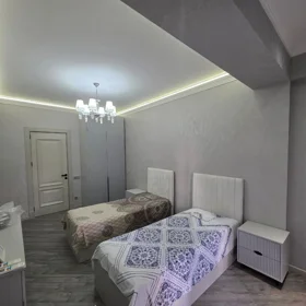 In Xətai rayonu 130.0 m² apartment is for rent - Image 2