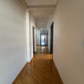 In Baku 102.0 m² apartment is for sale - Image 2