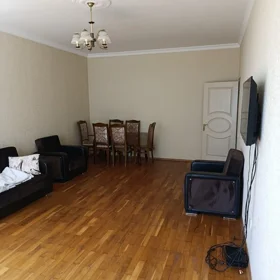 In Səbail rayonu 95.0 m² apartment is for rent - Image 2