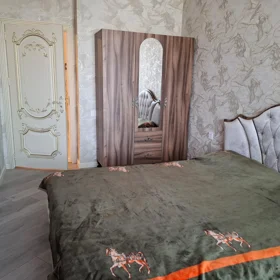 In Baku 125.0 m² apartment is for rent - Image 2