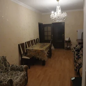 In Baku 70.0 m² apartment is for rent - Image 2