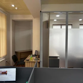 In Baku 128.0 m² commercial is for sale - Image 4